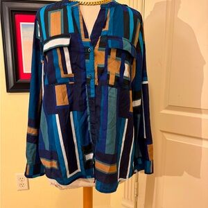 Calvin Klein V- neck shirt  size L